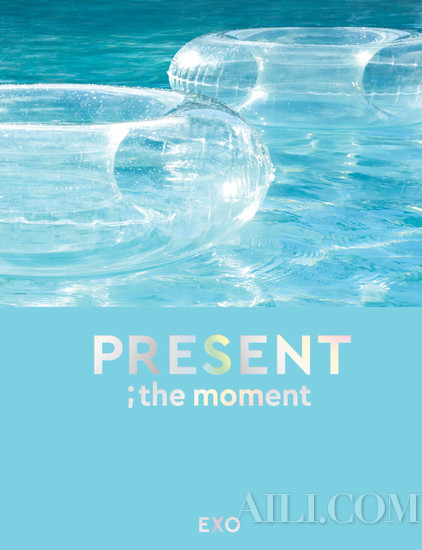 EXO第二本夏威夷写真集《PRESENT ; the moment》将于9月10号发售！